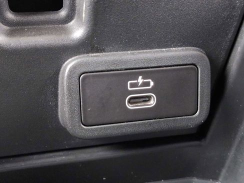 Used 2023 BMW M3 Competition image 31