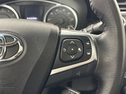 Used 2017 Toyota Camry XSE image 18