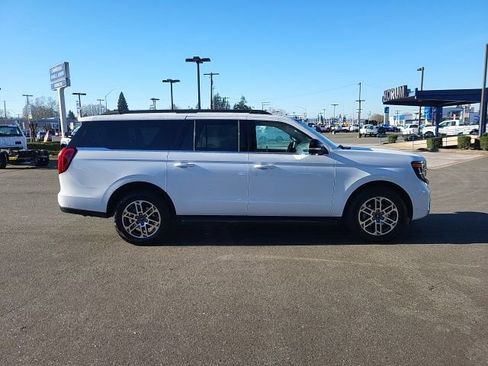 Certified 2025 Ford Expedition Max Active image 9