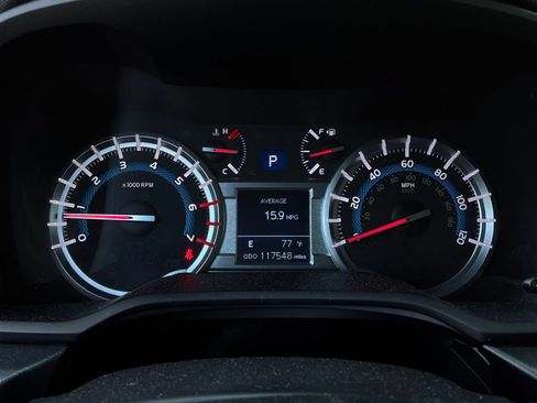 Used 2015 Toyota 4Runner Limited AWD/4WD image 39