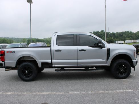 Used 2024 Ford F250 XL w/ STX Appearance Package AWD/4WD image 5