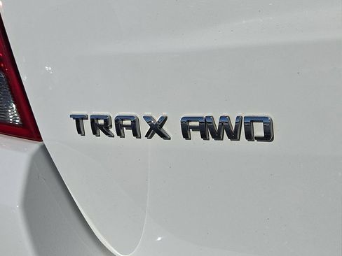 Used 2018 Chevrolet Trax LT w/ LT Convenience Package image 29