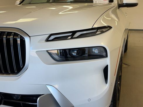 New 2026 BMW X7 xDrive40i image 10