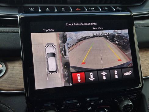 New 2025 Jeep Grand Cherokee Summit image 20