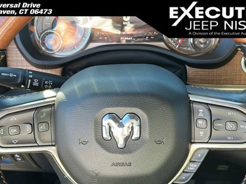 Used 2019 RAM 1500 Limited image 11