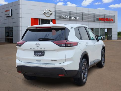 New 2026 Nissan Rogue SV image 4