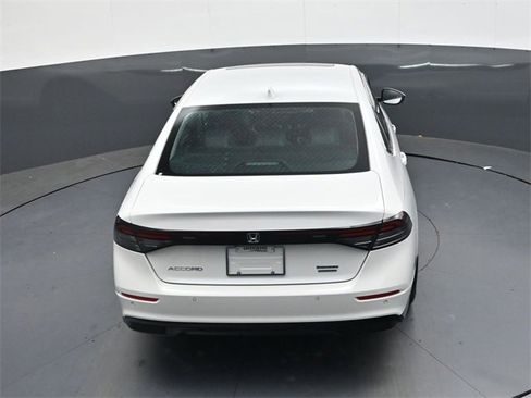 Used 2024 Honda Accord Touring image 25