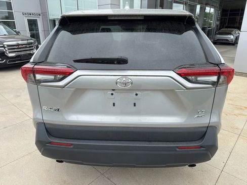 Used 2023 Toyota RAV4 LE AWD/4WD image 6