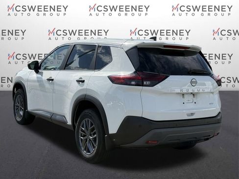 Used 2023 Nissan Rogue S image 5