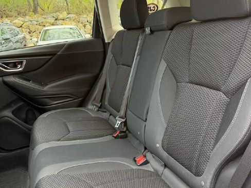 Used 2019 Subaru Forester Premium w/ All-Weather Package AWD/4WD image 12