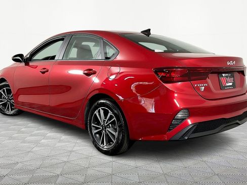 Used 2023 Kia Forte LXS w/ LXS Technology Package image 4