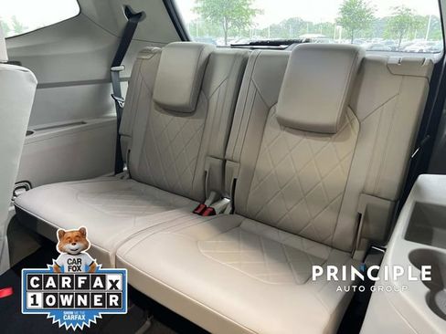 Used 2024 Volkswagen Atlas SEL Premium R-Line image 29