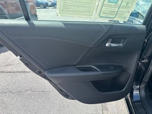 Used 2013 Honda Accord EX-L image 33