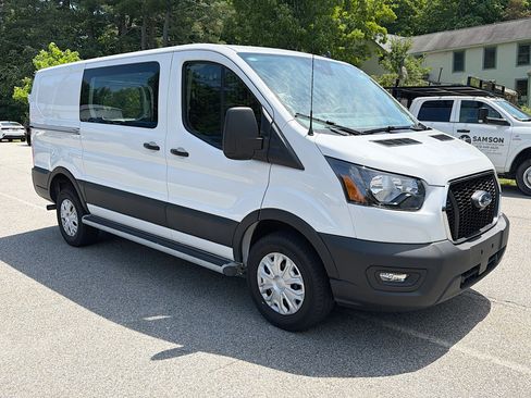 Used 2025 Ford Transit 250 Low Roof w/ Exterior Upgrade Package RWD image 2