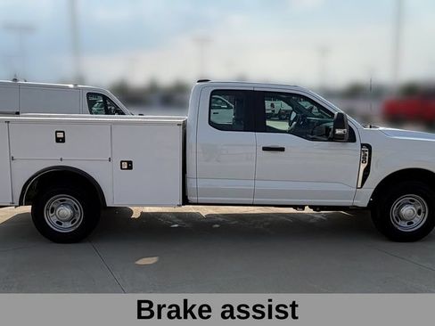 Used 2023 Ford F350 XL RWD image 6