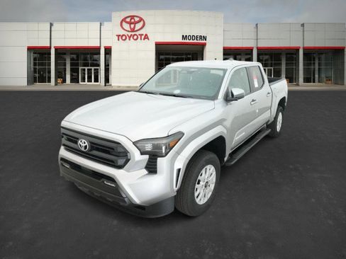 New 2025 Toyota Tacoma SR5 image 5