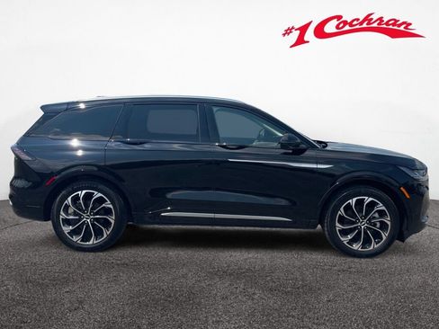 Used 2024 Lincoln Nautilus Reserve w/ Equipment Group 203A AWD/4WD image 29