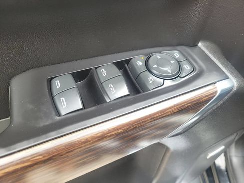 Used 2021 Chevrolet Silverado 1500 High Country w/ Technology Package AWD/4WD image 20