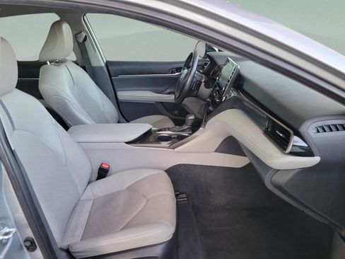 Used 2024 Toyota Camry XSE image 34