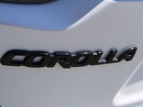 Used 2024 Toyota Corolla XSE FWD image 8