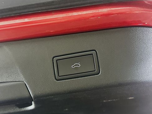 Used 2023 Volkswagen ID.4 S image 32