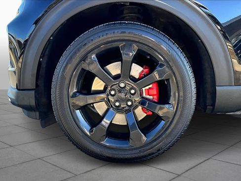 Used 2022 Ford Explorer ST w/ ST Street Pack image 11