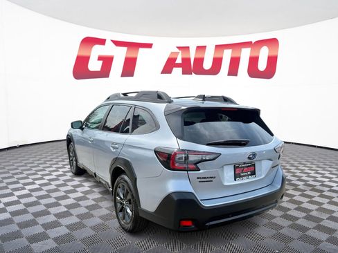 Used 2024 Subaru Outback Onyx Edition AWD/4WD image 3
