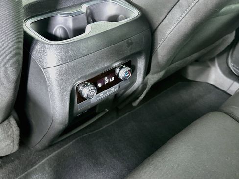Used 2025 GMC Acadia Elevation FWD image 27