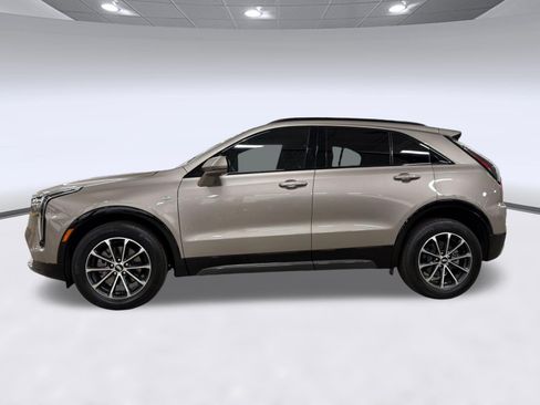 Certified 2025 Cadillac XT4 Sport FWD image 2