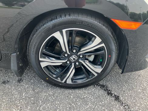 Used 2016 Honda Civic Touring image 29
