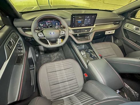 New 2026 Ford Explorer ST-Line AWD/4WD image 9