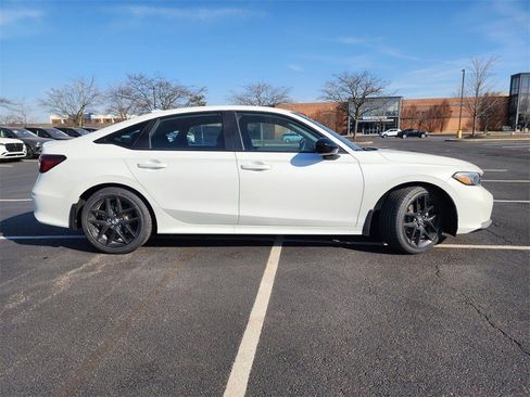 Used 2025 Honda Civic Sport image 14