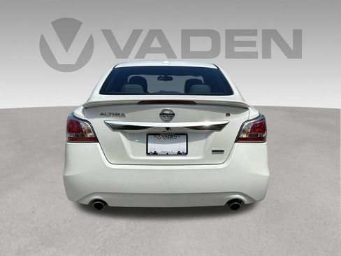 Used 2015 Nissan Altima 2.5 S w/ Special Edition Package FWD image 26