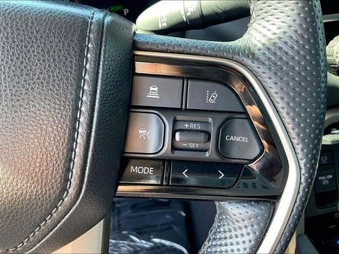 Used 2024 Toyota Tundra Limited image 24