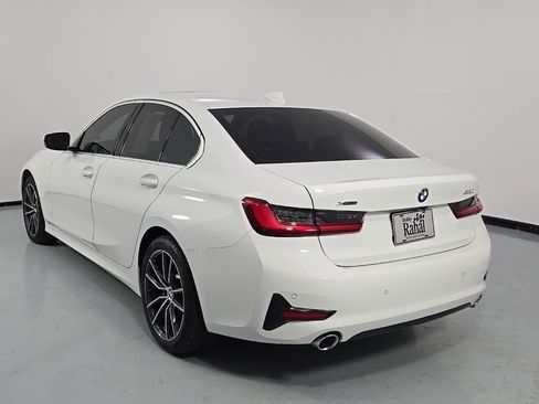 Used 2020 BMW 330i xDrive Sedan w/ Convenience Package image 5