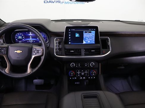Used 2023 Chevrolet Tahoe High Country AWD/4WD image 16