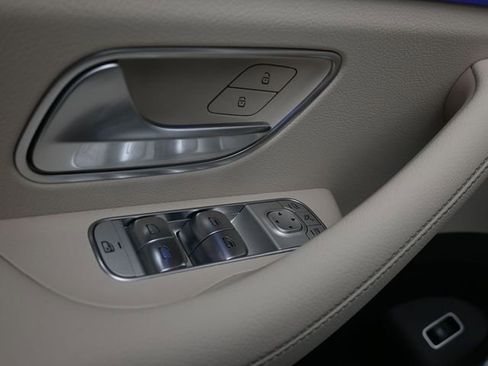 Used 2026 Mercedes-Benz GLS 450 4MATIC image 23