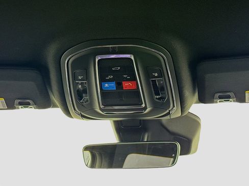 New 2025 Jeep Grand Cherokee Laredo w/ Luxury Tech Group I image 23