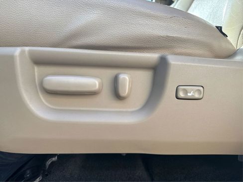 Used 2014 Toyota Sequoia SR5 image 20