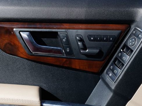 Used 2012 Mercedes-Benz GLK 350 2WD image 46