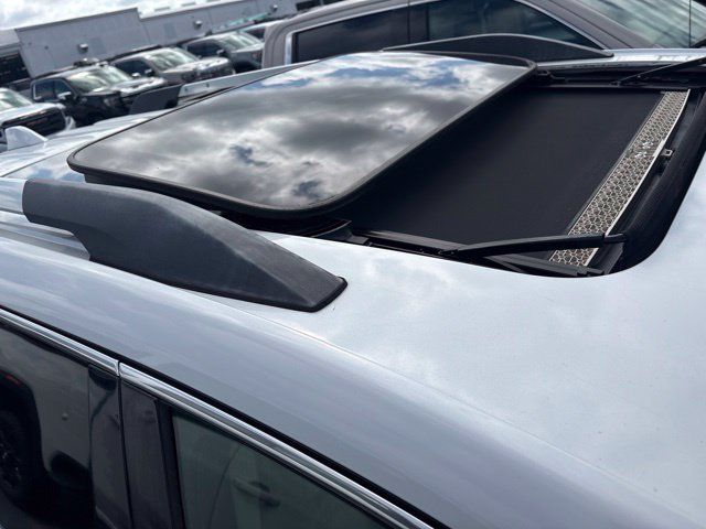 Used 2020 GMC Acadia Denali w/ Technology Package FWD image 5