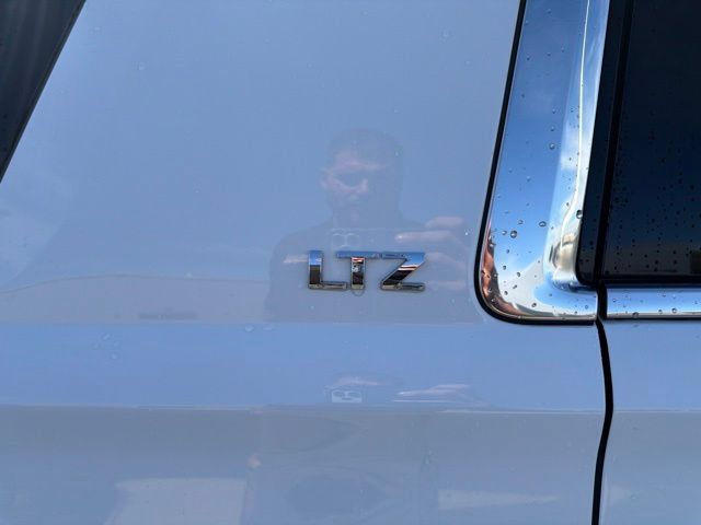 Used 2016 Chevrolet Suburban LTZ AWD/4WD image 9