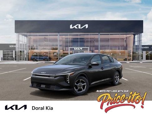 Certified 2026 Kia K4 FWD image 1
