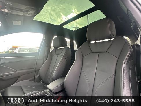 Used 2023 Audi Q3 2.0T Premium w/ Black Optic Sport Package AWD/4WD image 20