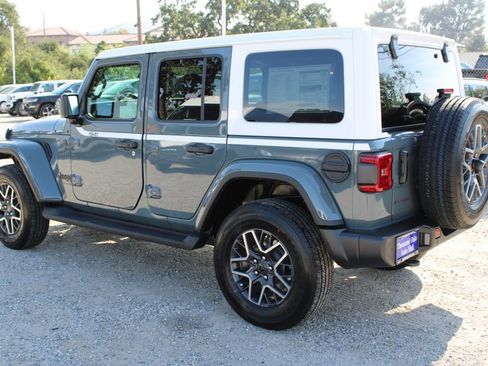 New 2026 Jeep Wrangler Unlimited Sahara w/ Whitecap Package AWD/4WD image 6