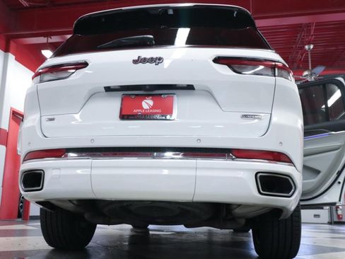 Used 2021 Jeep Grand Cherokee L Overland w/ Advanced Protech Group III RWD image 32