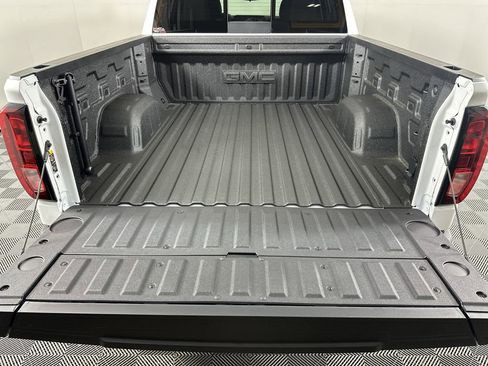 New 2025 GMC Sierra 1500 Elevation w/ Elevation Premium Package image 17