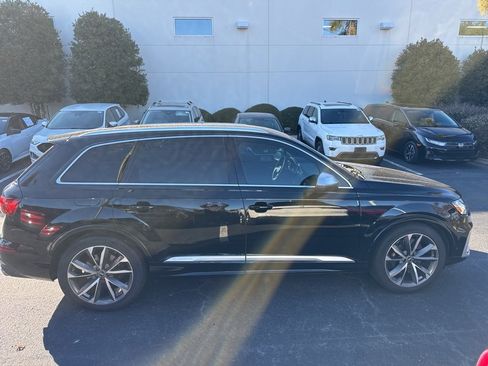 Used 2022 Audi SQ7 Premium Plus image 2