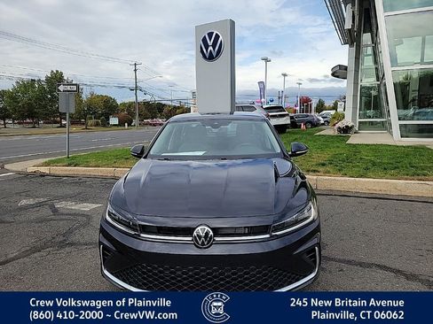 New 2026 Volkswagen Jetta SEL image 2