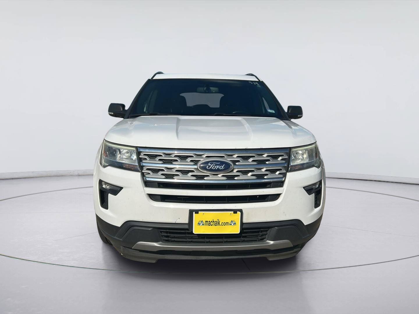 Used 2019 Ford Explorer XLT w/ Equipment Group 201A FWD image 2